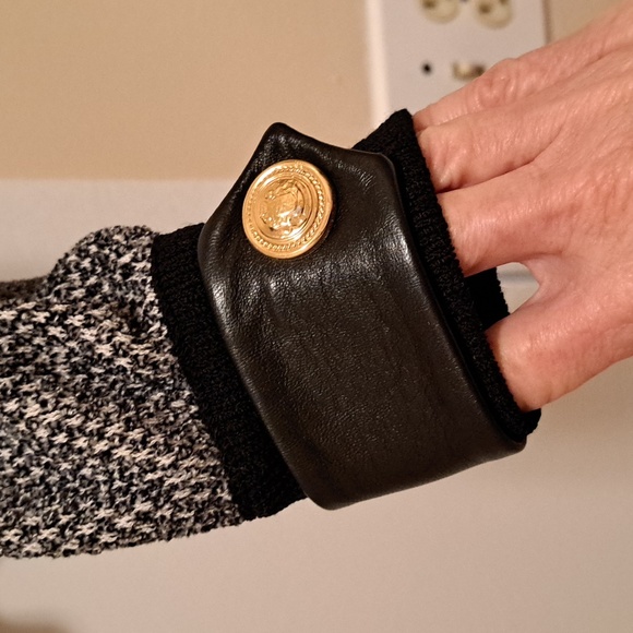 St John Collection Marie Grey Vintage Knit Short Jacket Leather trim sz S - Picture 5 of 13